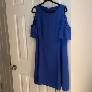 🌸White House Black Market dress in beautiful blue